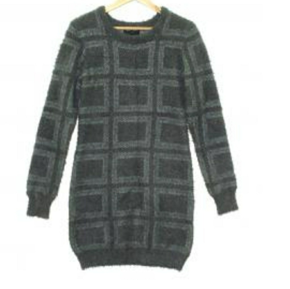 Romeo & Juliet Couture sweater dress size Med